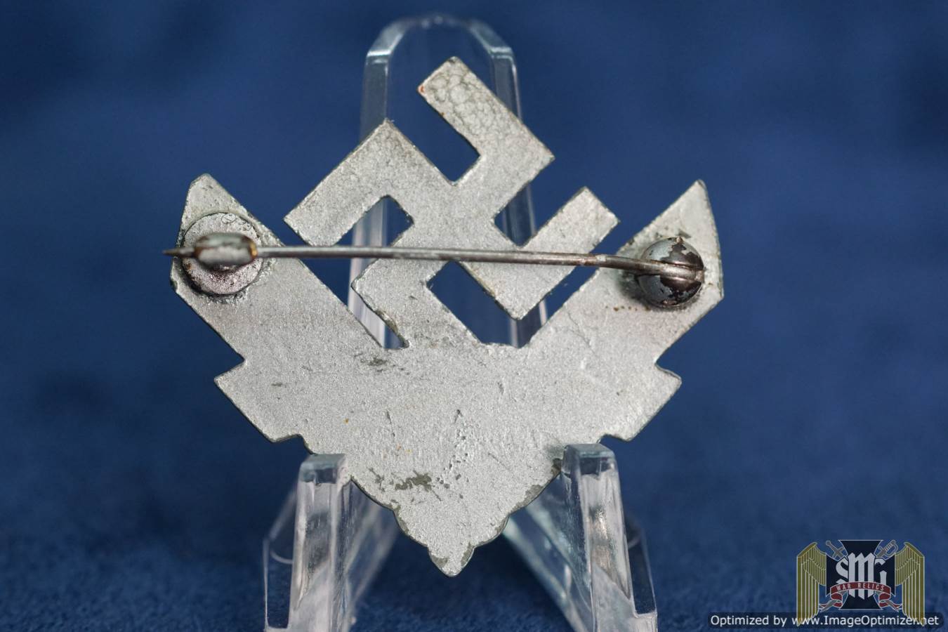 RADwJ War Helper’s Badge (Kriegshilfsabzeichen) or brooch