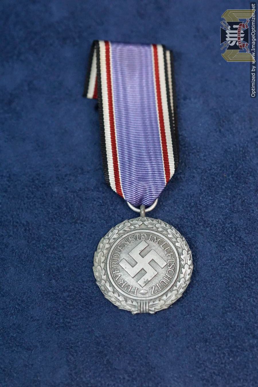 Luftschutz 2nd Class medal