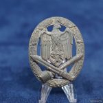 General Assault badge by Gustav Brehmer