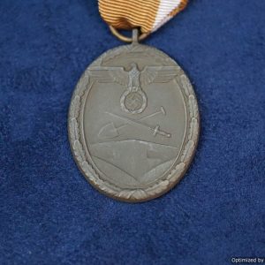 SMGM-4120  West Wall Medal In Zinc W/ Post war ribbon