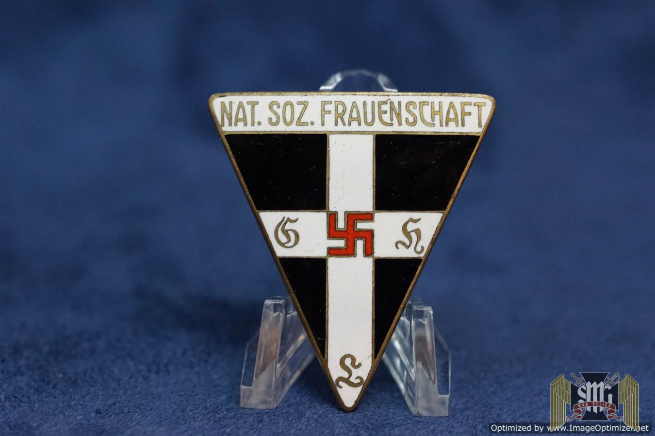 N.S. Frauenschaft pin (german womens workers pin) 40x44mm