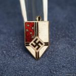 SMGN-0018 Colonial Bund Pin