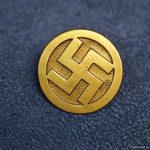 Nazi Supporter pin Gold