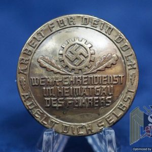 arbeit für dein volk adelt dich selbst Austrian DAF Honor Badge or Brooch