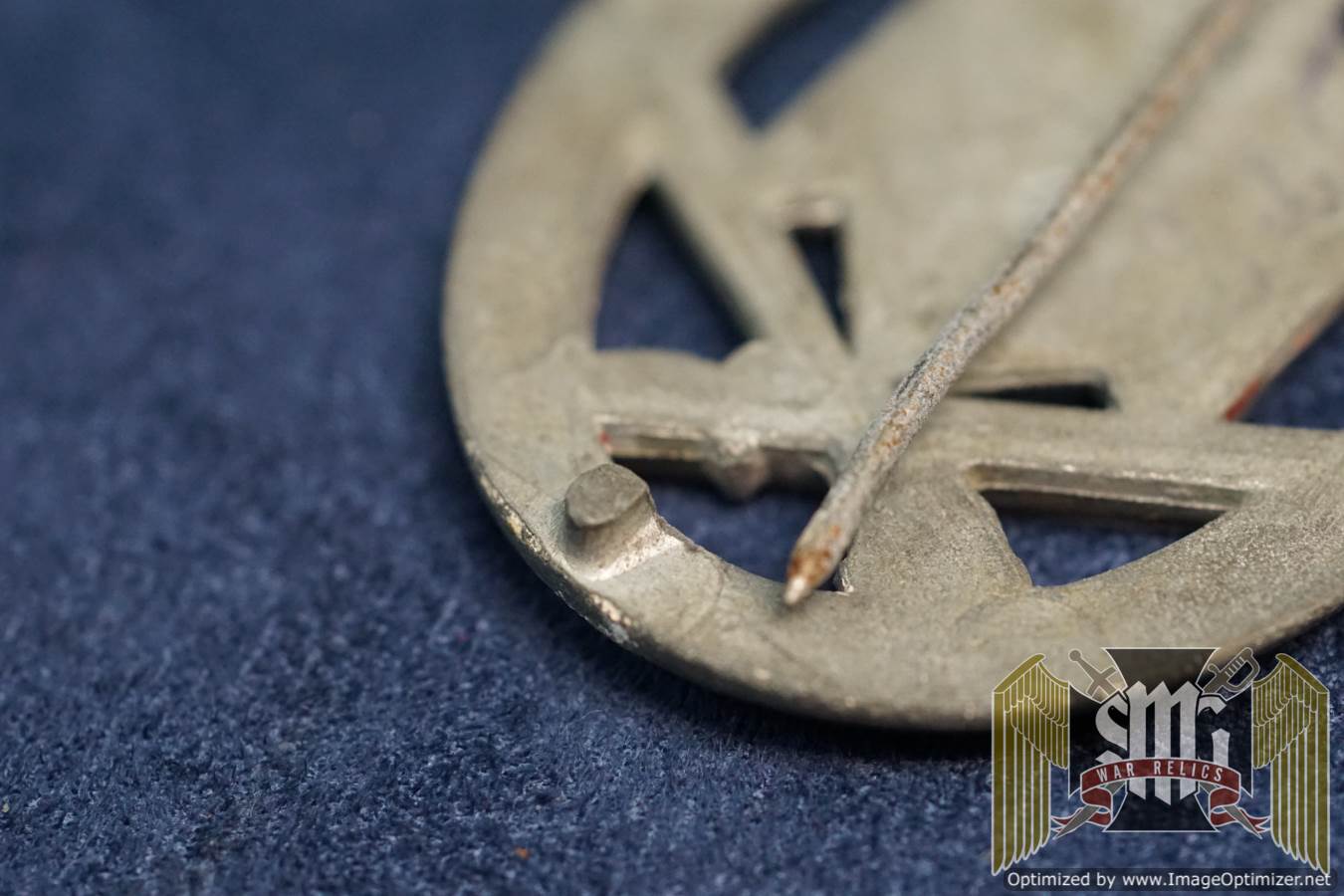 General Assault badge by Assmann broken catch