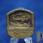 Luftschutz tut not 1933 tinnie