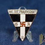 N.S. Fr auenschaft pin (german womens workers pin) 40x44mm Pre RZM