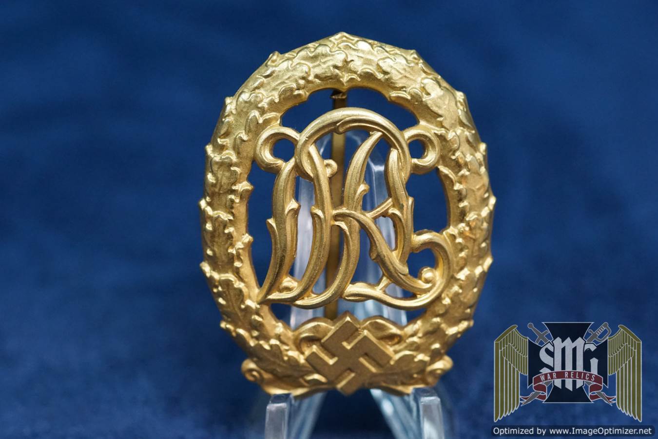 DRL Sports badge in Gold