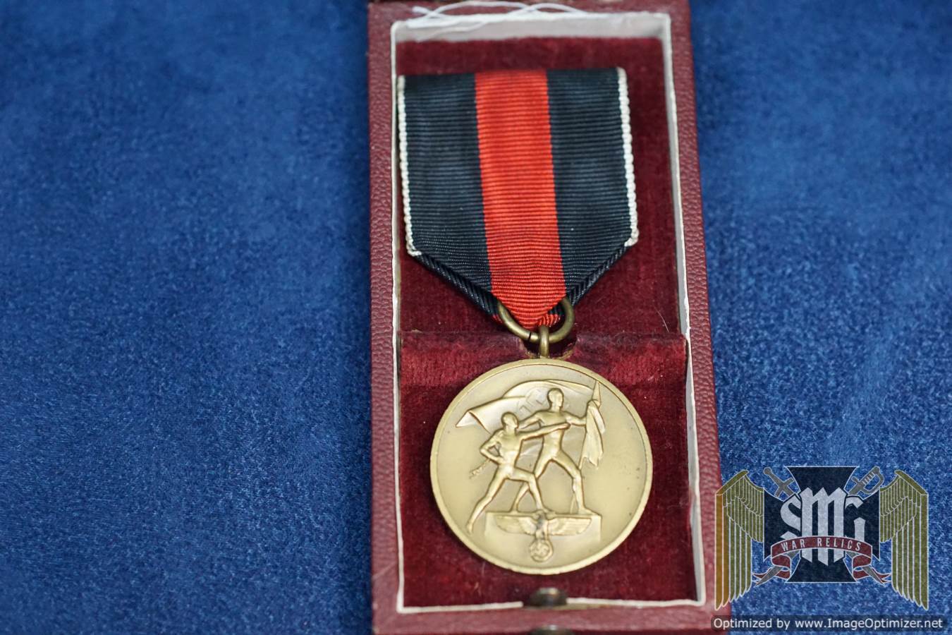 Cased Sudentenland Medal