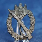 SMGN-0759 Post War Infantry Assault Badge by Souval