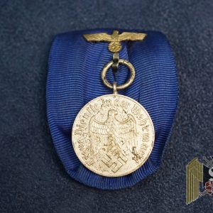 Wehrmacht 4 year service medal For heer Parade mount