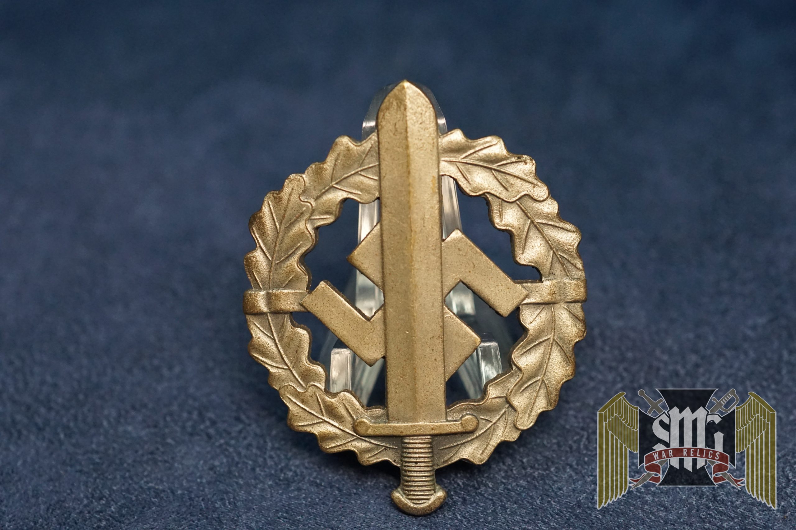 SA Sports badge in Silver