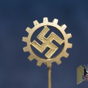 DAF stick pin