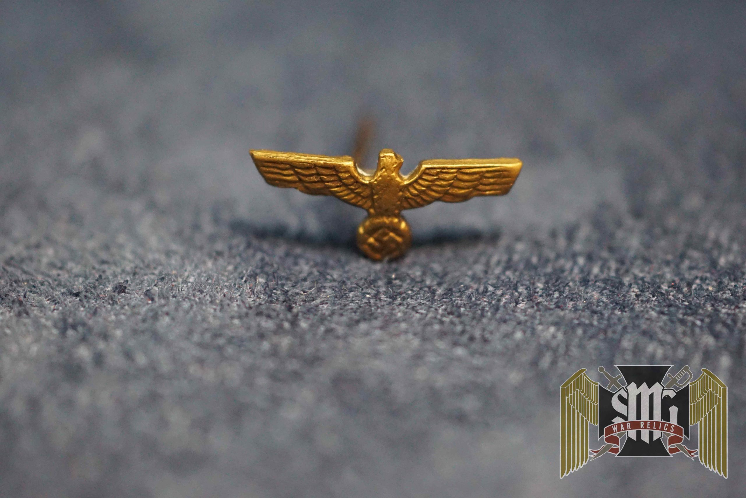 Heer Ribbon Device in gold 15mm