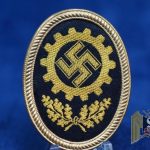 DAF Cap badge