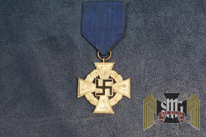 Faithful Service Cross for 25 years