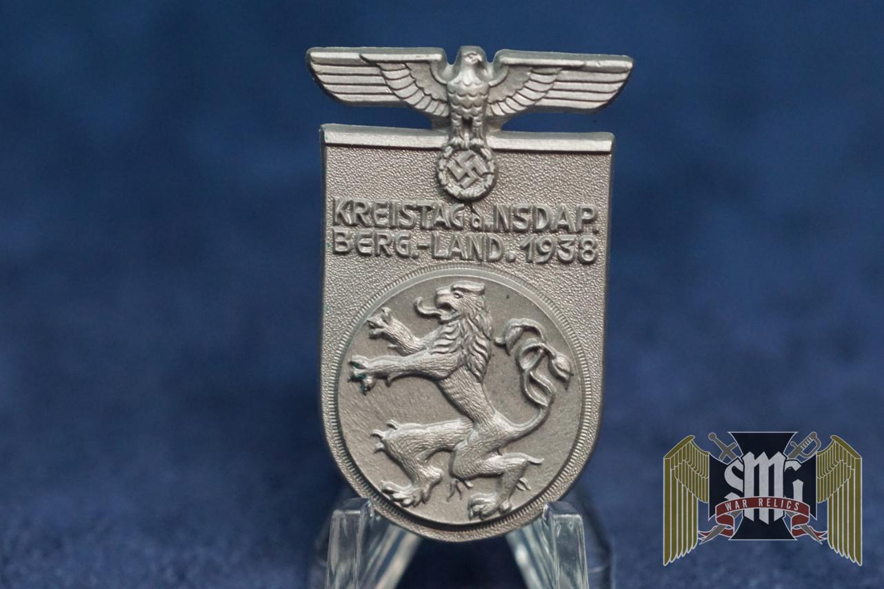 SMGN-1055 1938 Kreistag der NSDAP Berg-land Badge
