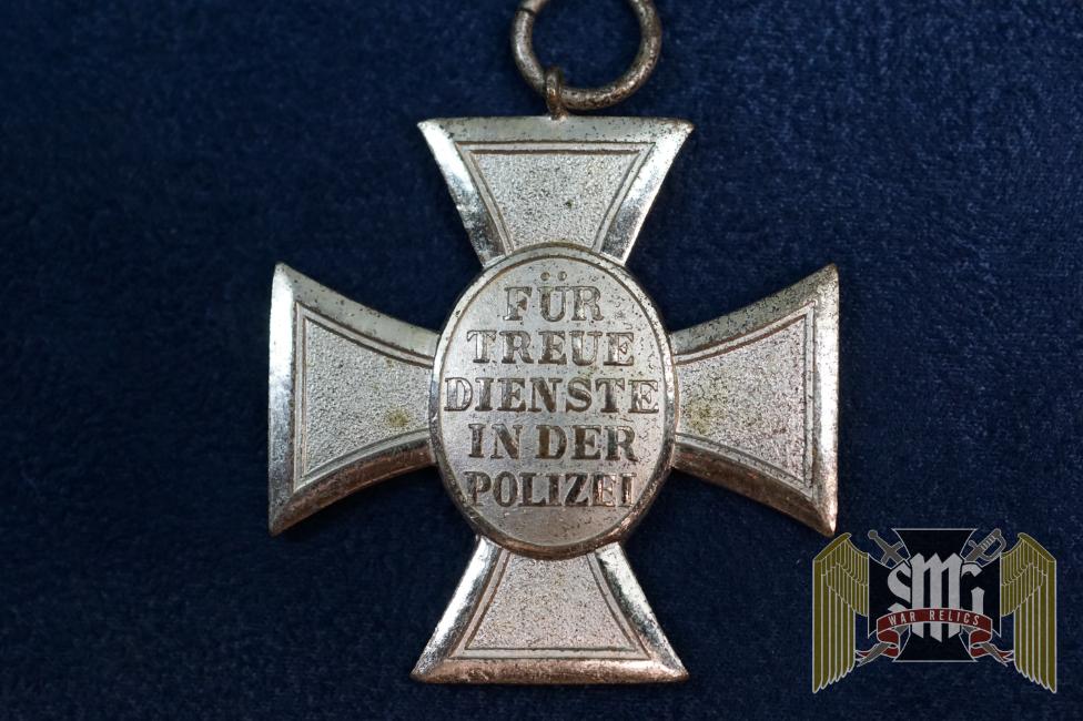 Police 18 Year Long Service Award