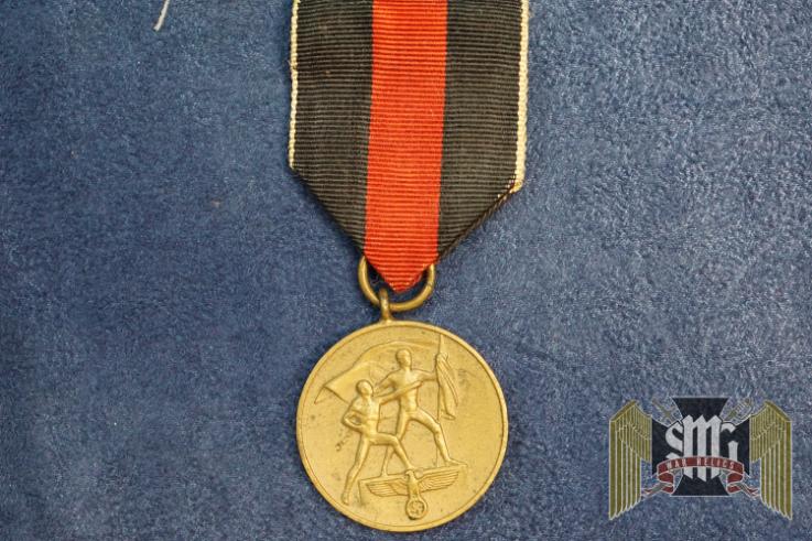 Entry into Sudentenland Medal w/pin