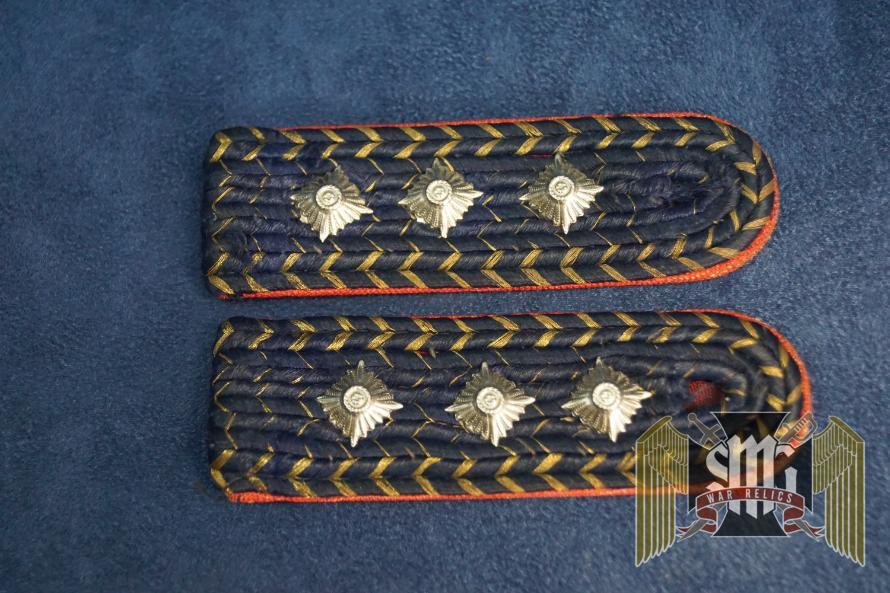Reichsbahn Paygroup 17 Shoulder boards
