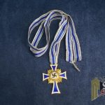 Mother's Cross in Gold