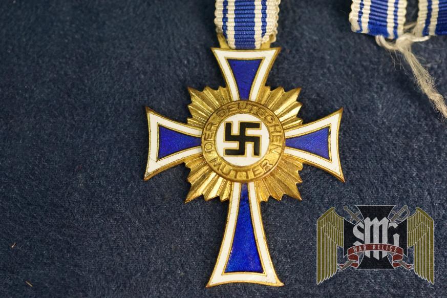 Mother's Cross in Gold