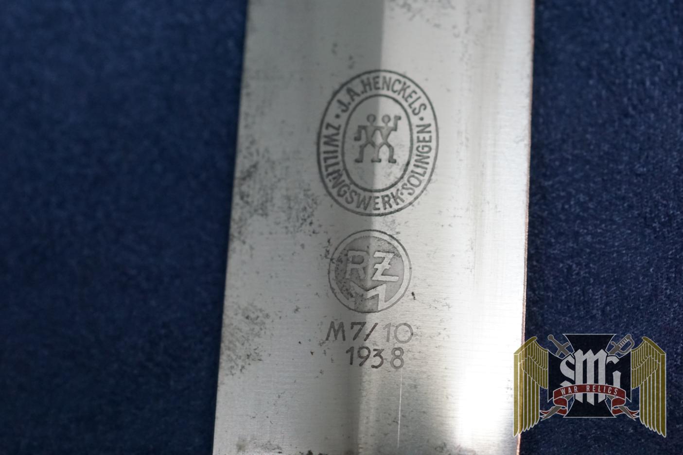 Transitional SA dagger blade by Henckels