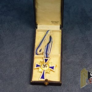 Cased Mother's Cross In Gold