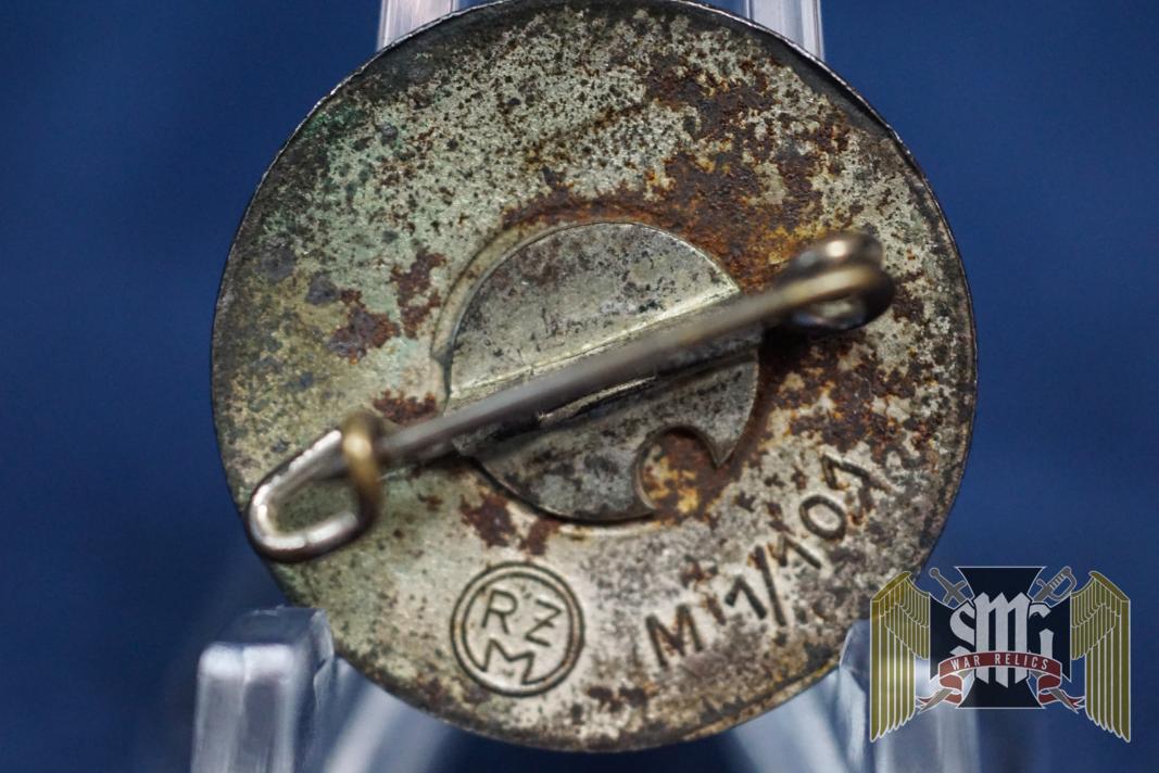 NSDAP Party Badge by M1/101 – Gustav Brehmer