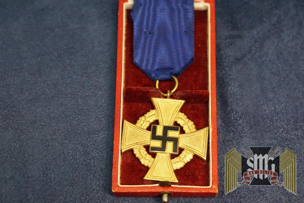 40 yr Faithfull service cross with Case by Deschler