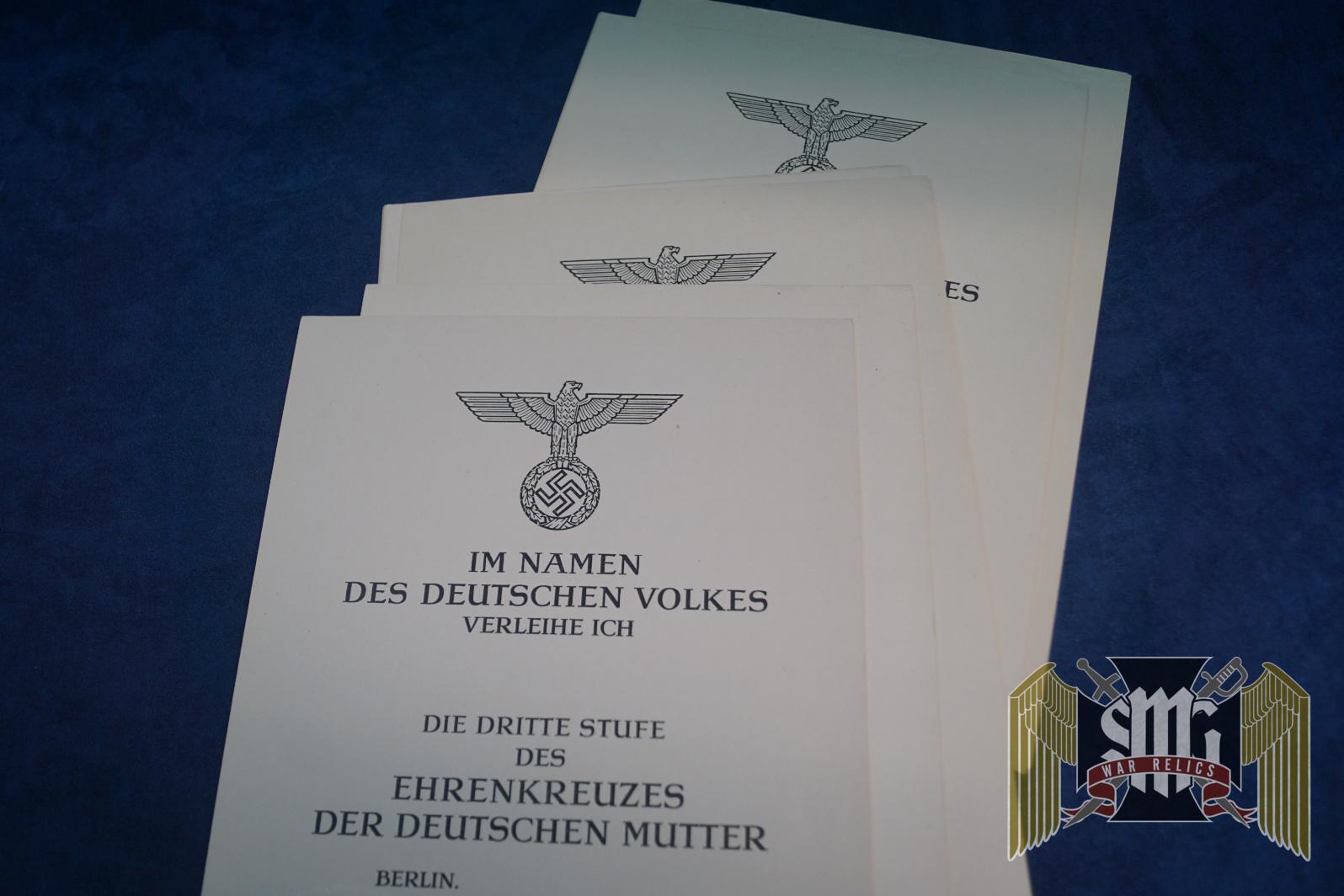 Blank Mother's Cross in Bronze Document Near Mint!