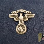 NSKK Member Pin M1/17 Assmann & Söhne