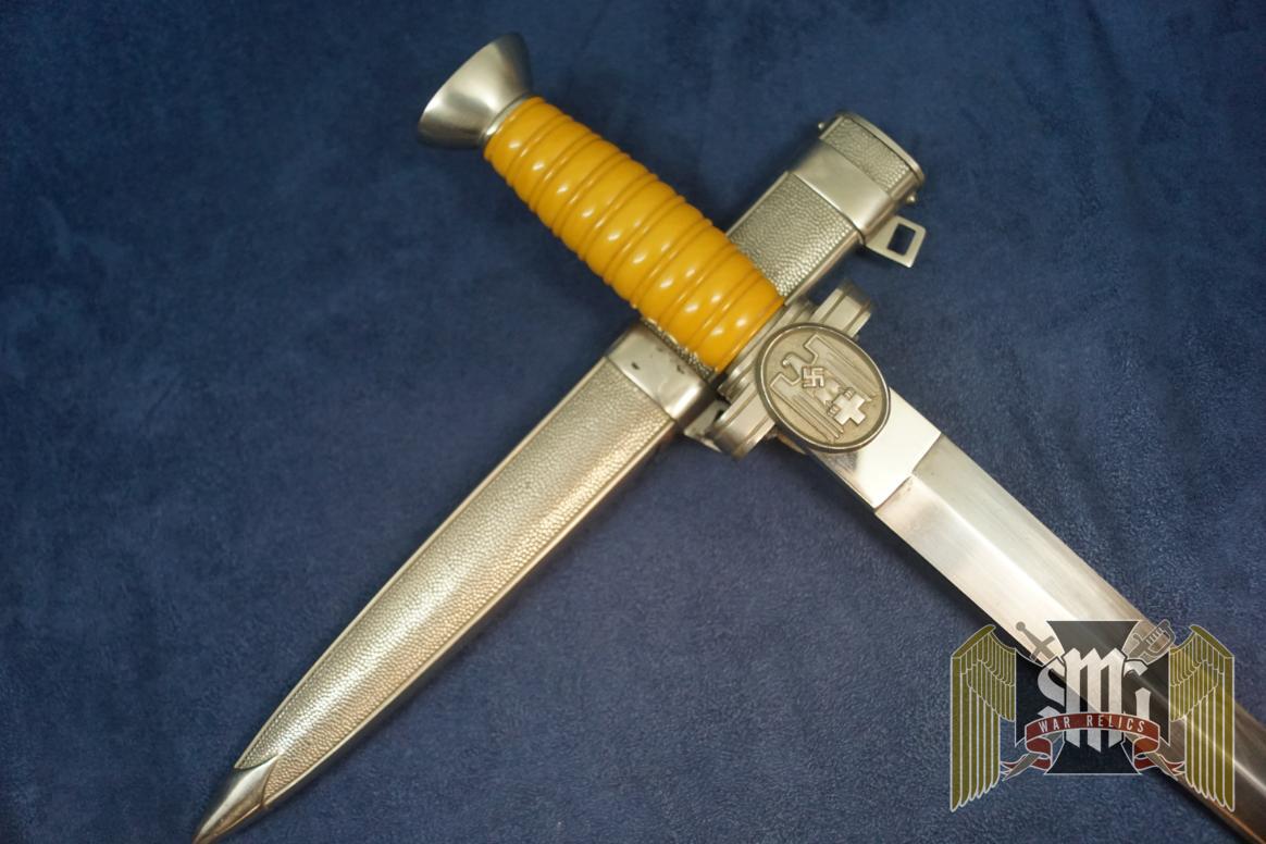Red Cross Leader Dagger