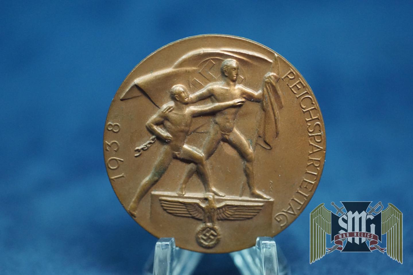 1938 Reichsparteitag Tinnie in cupal
