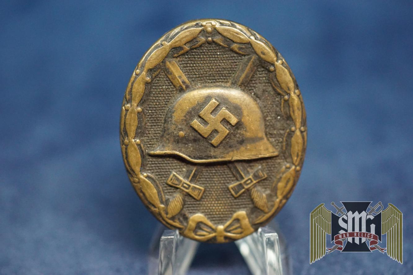 Black wound Badge in tombak