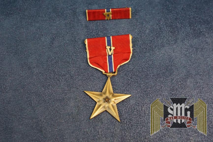 WW2 US Bronze Star with Valor device and matched Ribbon bar
