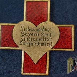 WW1 Bavarian red cross Heart Medal By Deschler