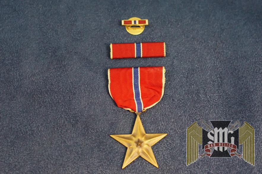 WW2 US Bronze Star lapel button & matched Ribbon bar