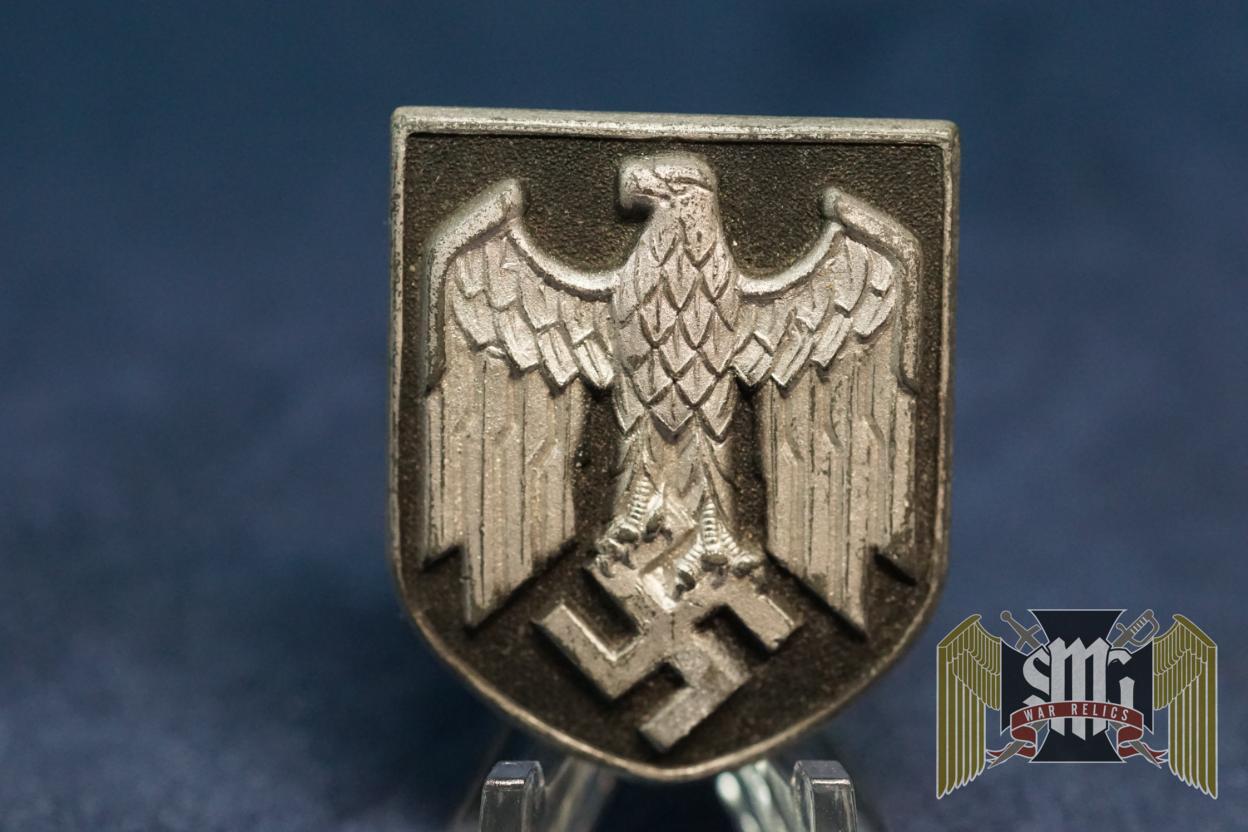 Pith Helmet shield eagle by R.K