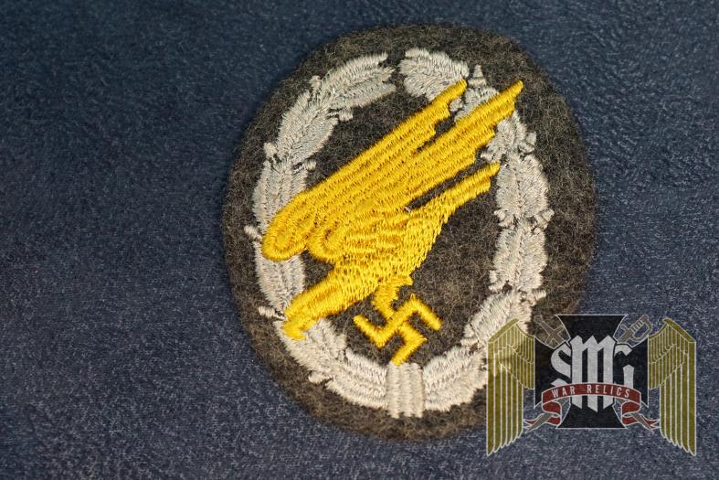Luftwaffe Para badge in cloth