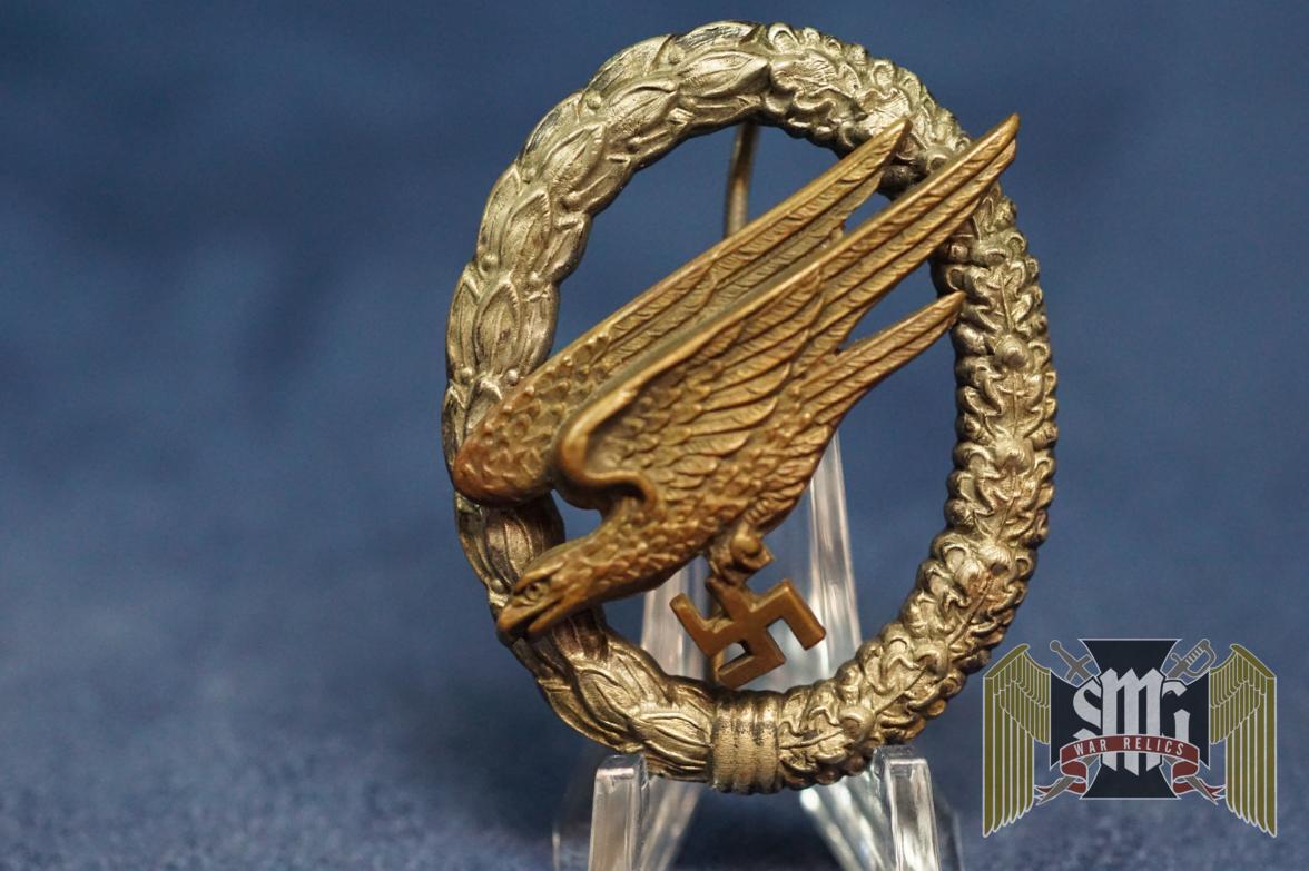 Luftwaffe Para badge in Tombak by Junker