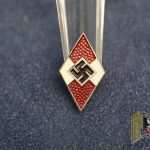 Hitler Youth Member pin Late War