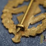 SA Sports badge in bronze
