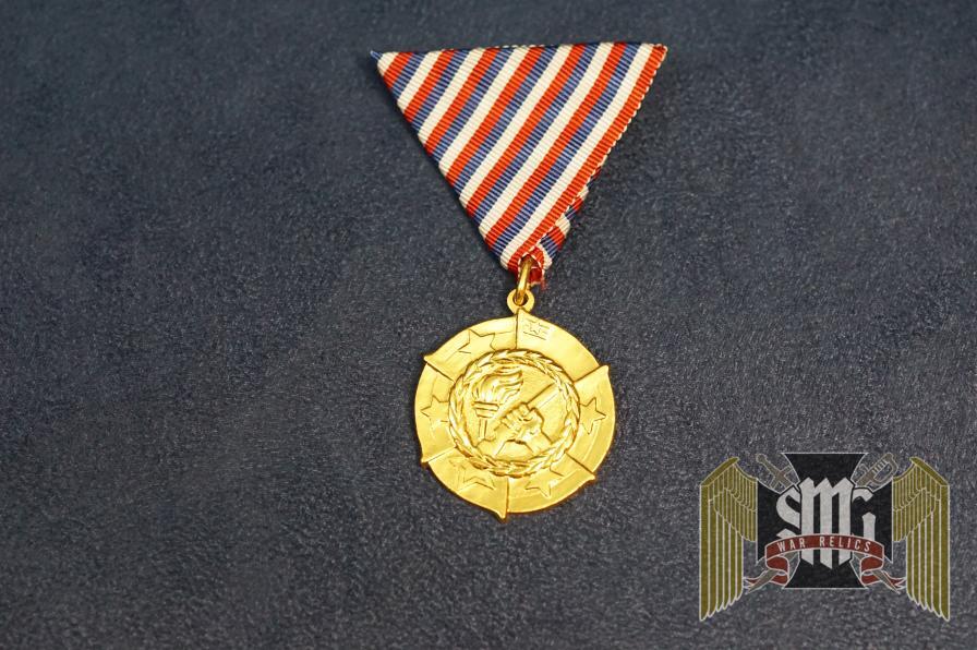 Yugoslavia 30 years of victory over Fascism medal From General Jovanovic