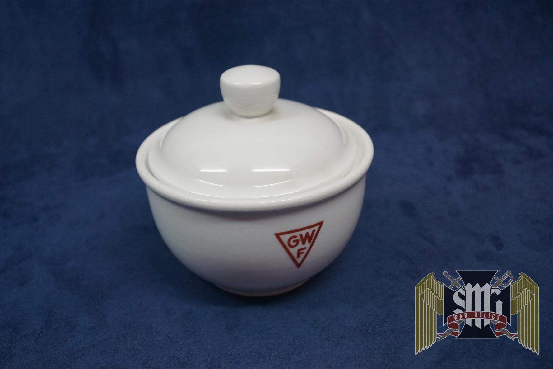 Porcelain DAF serving bowl