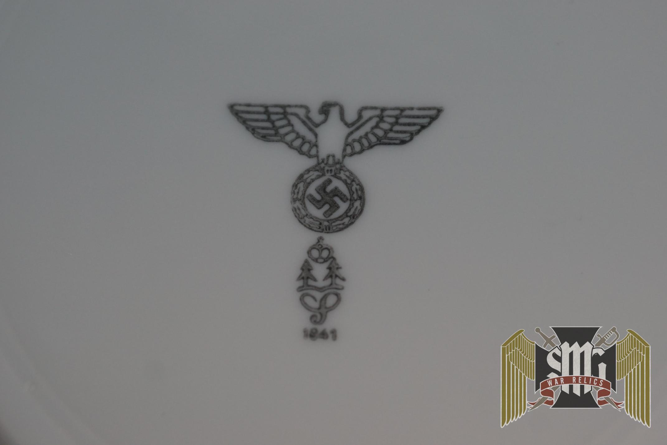 Heer 9in plate 1941
