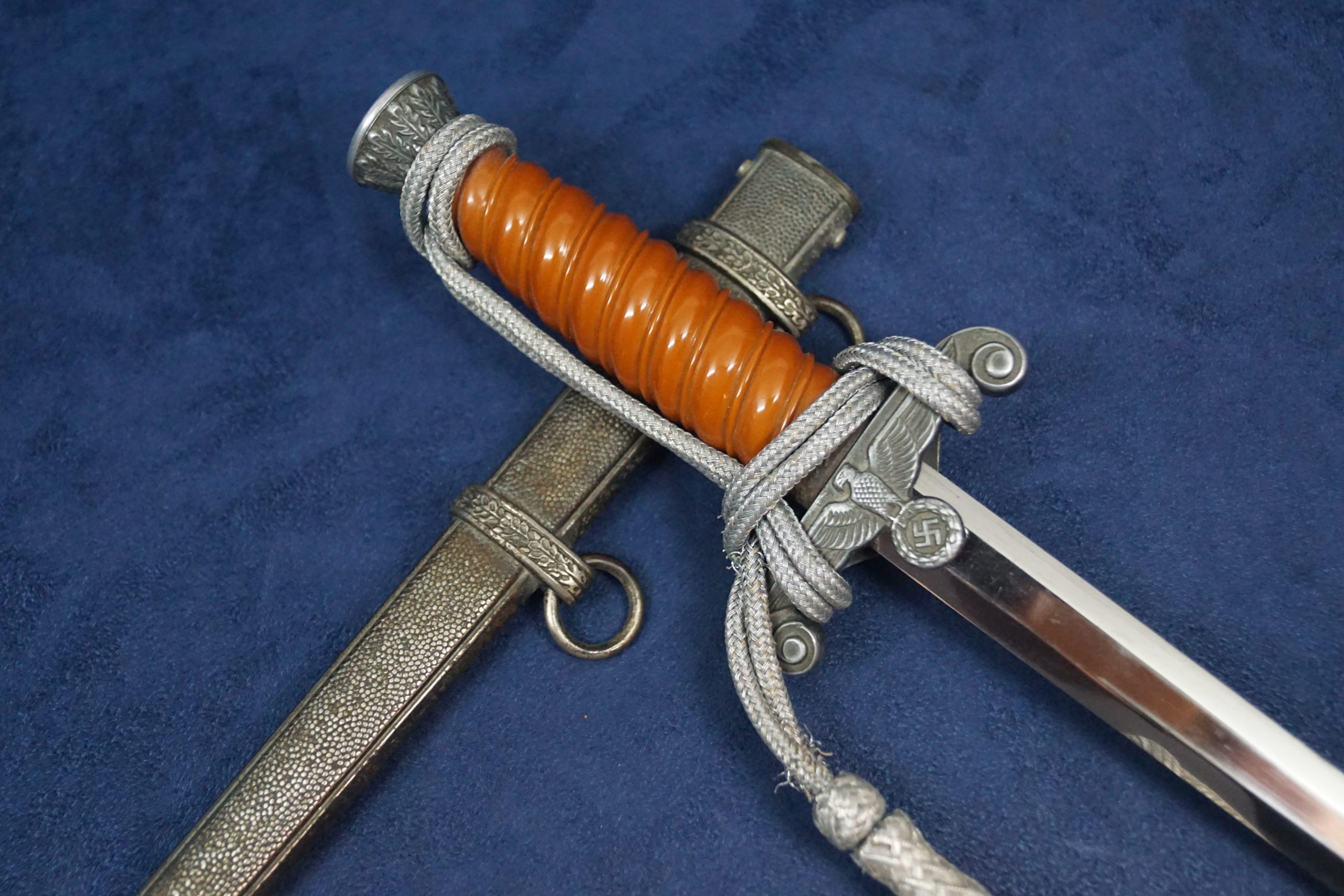 Heer Dagger by Alscoso