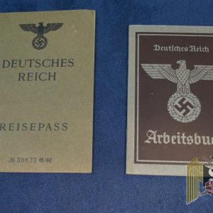 Matching Arbeitsbuch and Reisepass for a machinist
