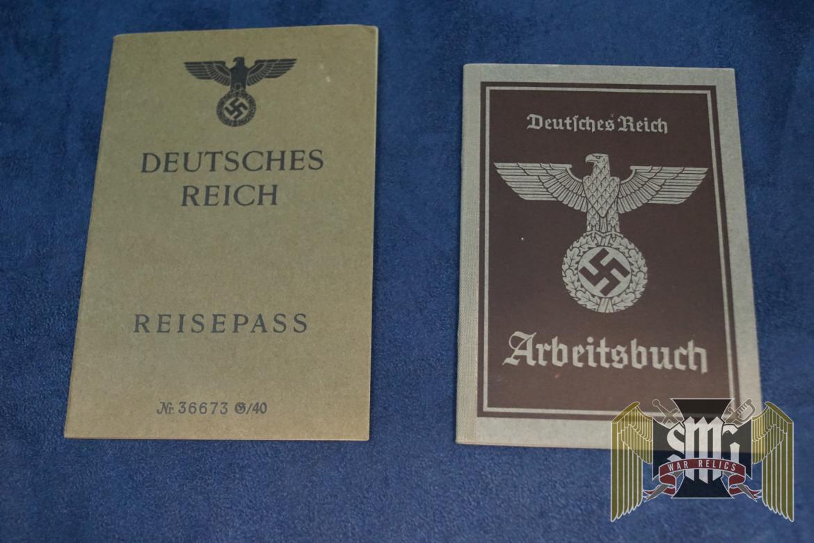 Matching Arbeitsbuch and Reisepass for a machinist