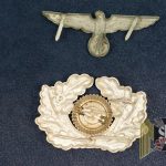 Heer visor display set